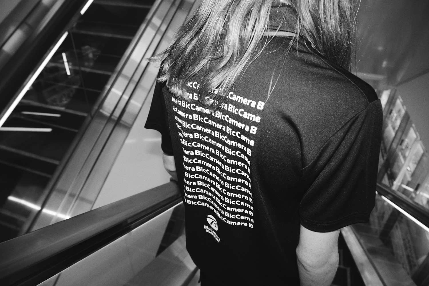 ダイエットブッチャースリムスキンがビックカメラ渋谷東口店制服デザイン、買物袋やCMソングから着想｜写真14