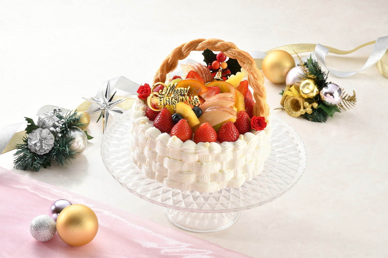 ロイヤルパークホテルのクリスマス、丸いサンタを乗せたムースケーキや“お菓子の家”ケーキなど｜写真4