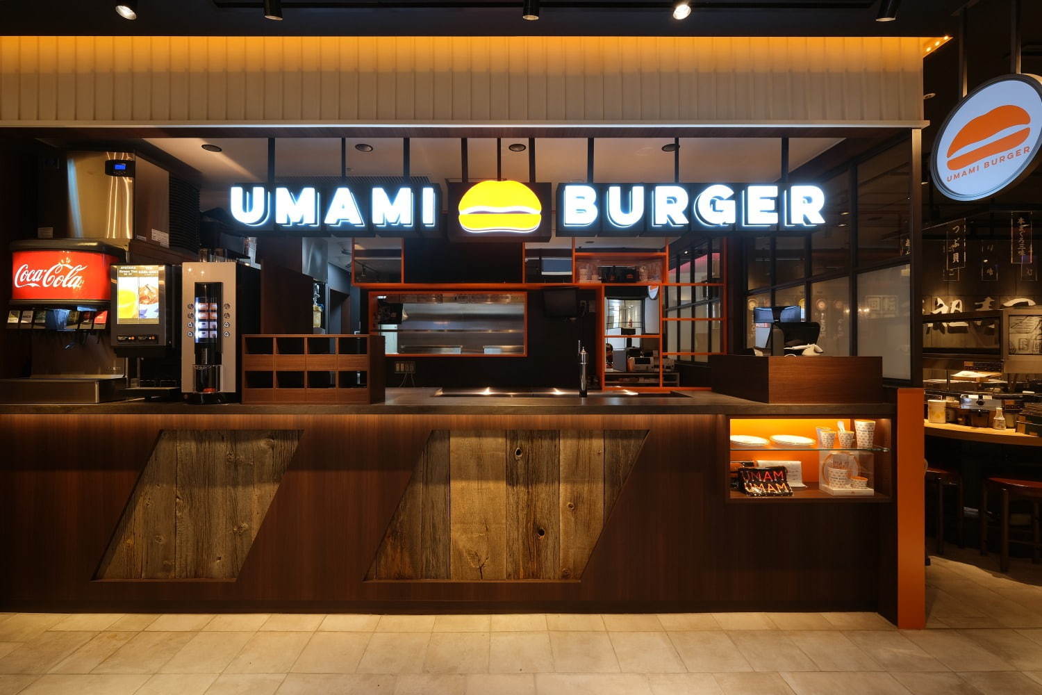 LA発「ウマミバーガー」大阪新阪急ホテルに関西エリア1号店、スパイシーな限定バーガーも｜写真16