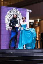 ディズニー×クリスチャン ルブタン、シンデレラシューズを手にしたのはバレリーナを夢見る大学生｜写真1