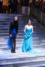 ディズニー×クリスチャン ルブタン、シンデレラシューズを手にしたのはバレリーナを夢見る大学生｜写真3