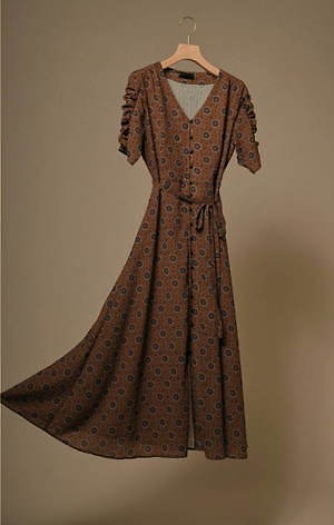 リリー ブラウン18世紀の洋服を再現したボウタイコート＆ドレス 
