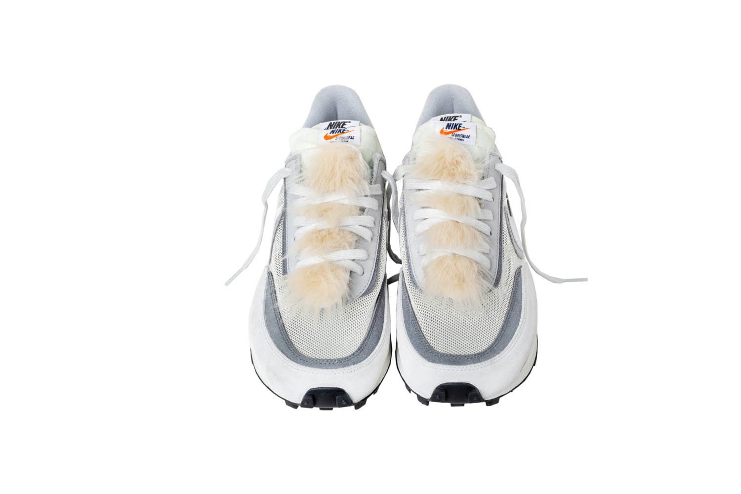 ナイキ×sacai“2重”スウッシュのコラボスニーカー新色、ジャケットなど 