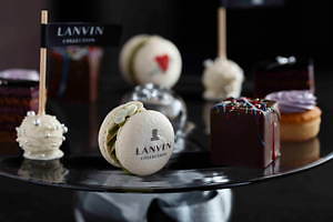 ランバン×フォーシーズンズホテル京都アフタヌーンティー、ランバン130周年ロゴ入りマカロン