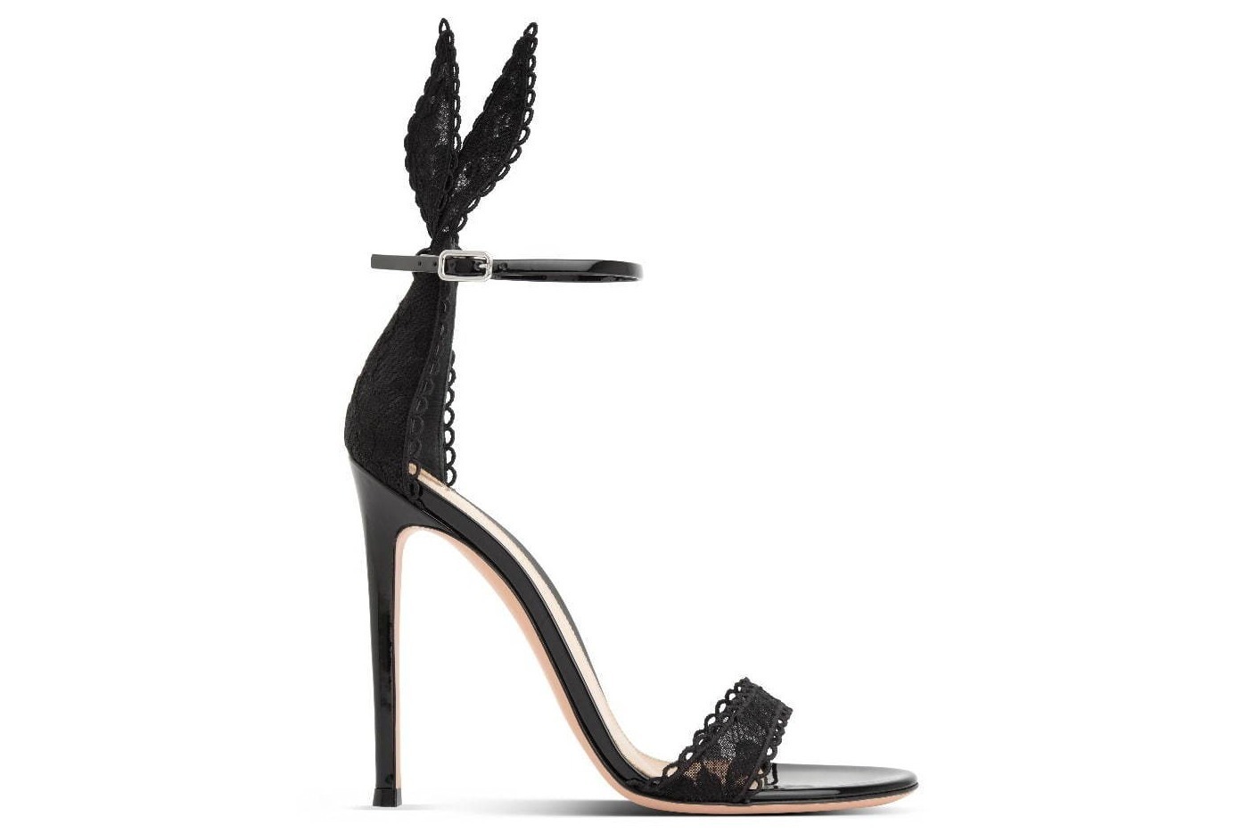 ブーティ｜ジャンヴィト ロッシ“仮面舞踏会”着想のシューズ＆ブーツ、バニーモチーフのストラップサンダルなど