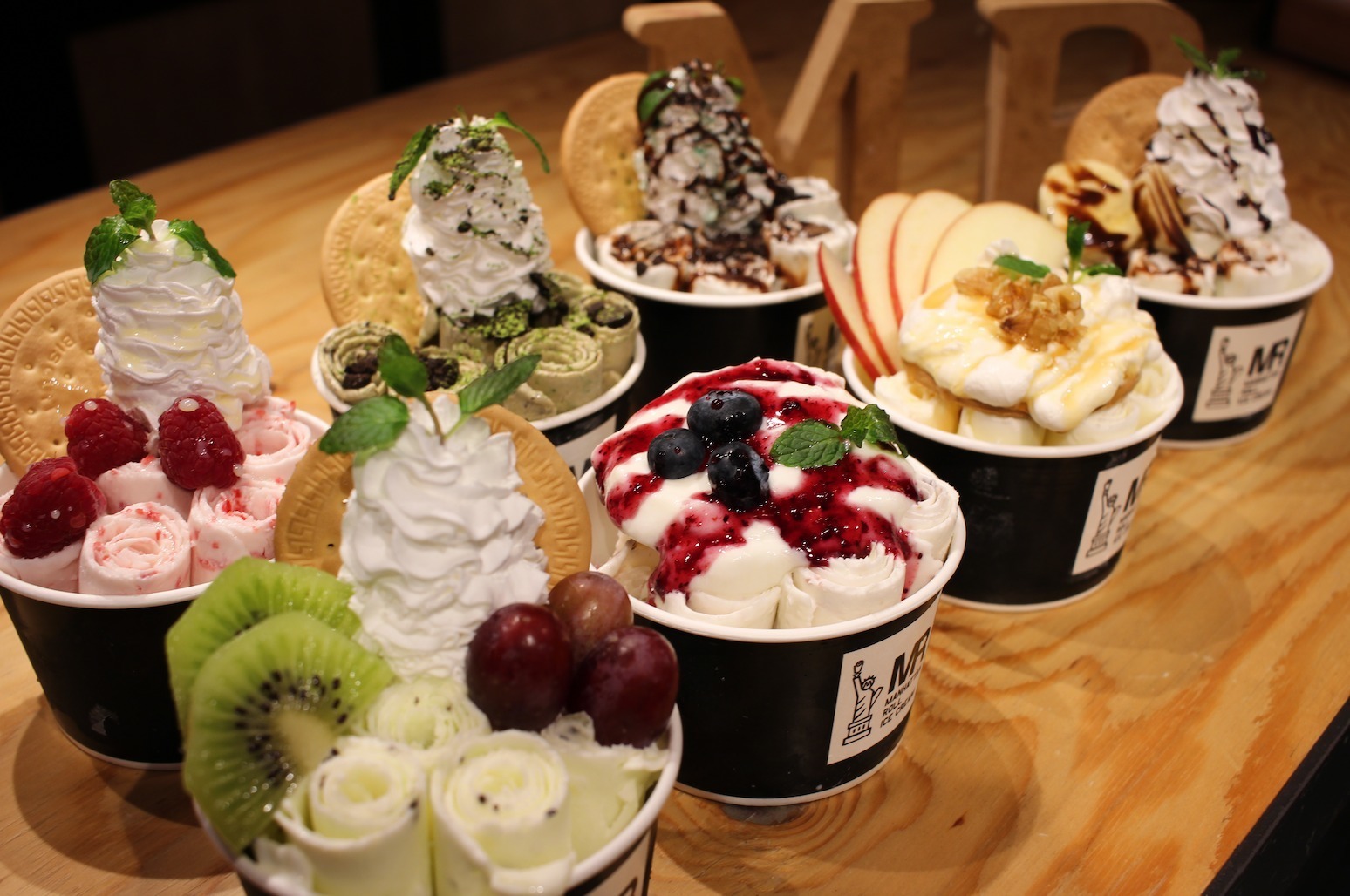 ロールアイス専門店「マンハッタンロールアイスクリーム」アイスを100円で提供、原宿など限定6店舗で｜写真2