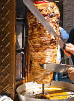 「トルコフェスティバル2019」代々木公園で開催、ケバブやトルコアイスなど多彩な料理を満喫｜写真1