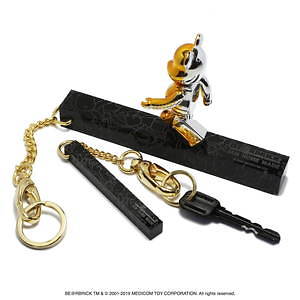 ジャムホームメイド×ベアブリック、金のベアブリックフェイス付きがま口財布＆ホテルキーホルダー｜写真2