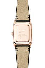 マーガレット・ハウエル アイデア新作ウォッチ、スクエアケース＆6時位置の小さな秒針｜写真8