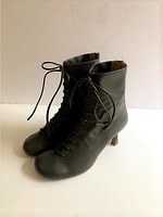 チェンバー19秋冬パンプス＆ブーツ、スタッズ付きバレエシューズやレースアップショートブーツ｜写真11