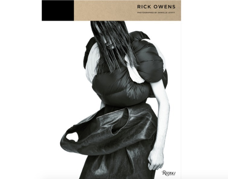 リック・オウエンスのビジュアルブックが2冊同時発売 - 100点以上の写真で迫る創作のエッセンス｜写真2