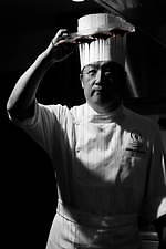 「アンリ・シャルパンティエ 京都御所南チョコレート研究所」誕生、新食感の八ッ橋ショコラサンド｜写真5