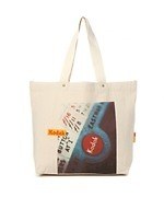 ニコアンド×写真用品コダック、フィルムデザインをプリントしたトートバッグ｜写真11