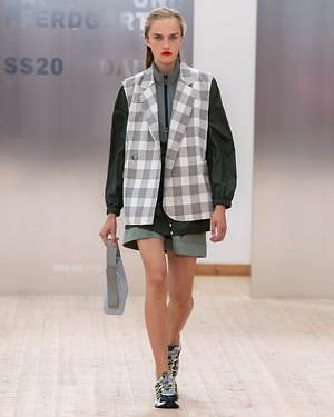 バウム ウンド ヘルガーテン(BAUM UND PFERDGARTEN) 2020年春夏ウィメンズコレクション  - 写真28