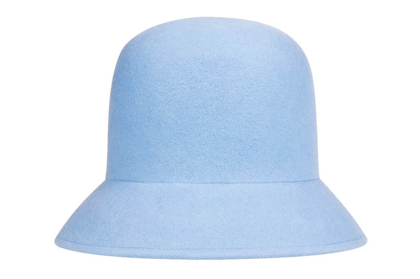 ニナ リッチ、鮮やかなバケットハットや“シュノーケル”ヒールのストラップシューズを発売