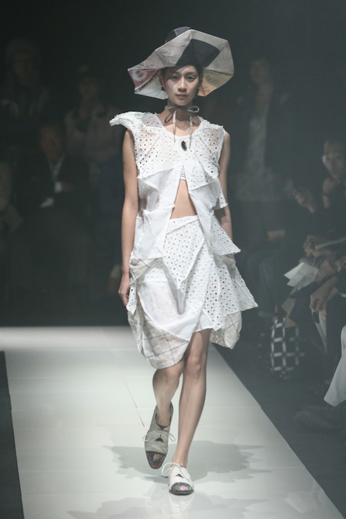 ノゾミ イシグロ オートクチュール(NOZOMI ISHIGURO Haute Couture) 2013年春夏ウィメンズコレクション  - 写真36