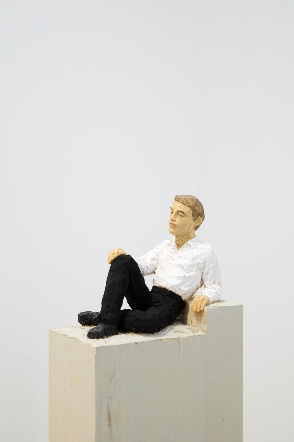 ドイツの彫刻家「シュテファン・バルケンホール展」六本木で“生き生きとした”人物の彫刻作品｜写真16