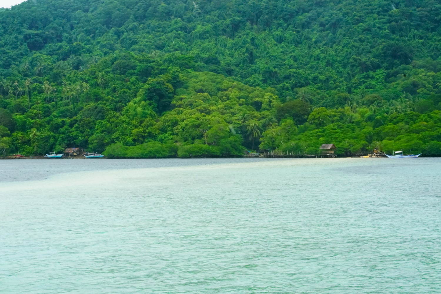 フィリピンの楽園「エルニド」最後の秘境と呼ばれるエメラルドグリーンの海とは？｜写真42