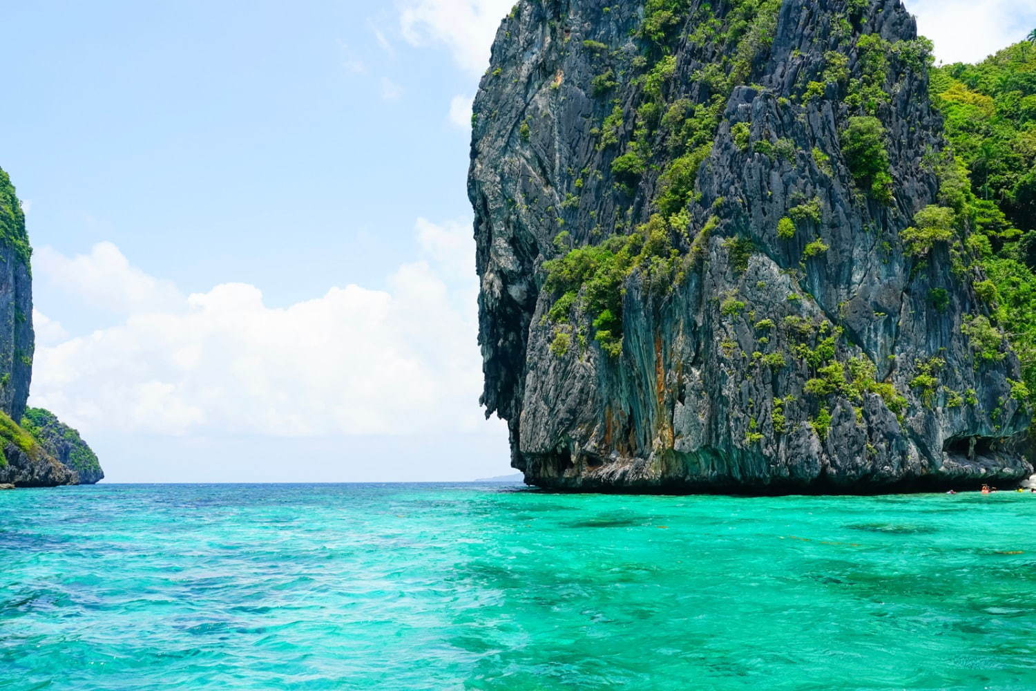 フィリピンの楽園「エルニド」最後の秘境と呼ばれるエメラルドグリーンの海とは？｜写真26