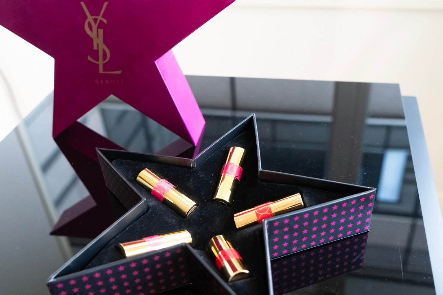 Yves Saint Laurent 口紅 スター 値下げ