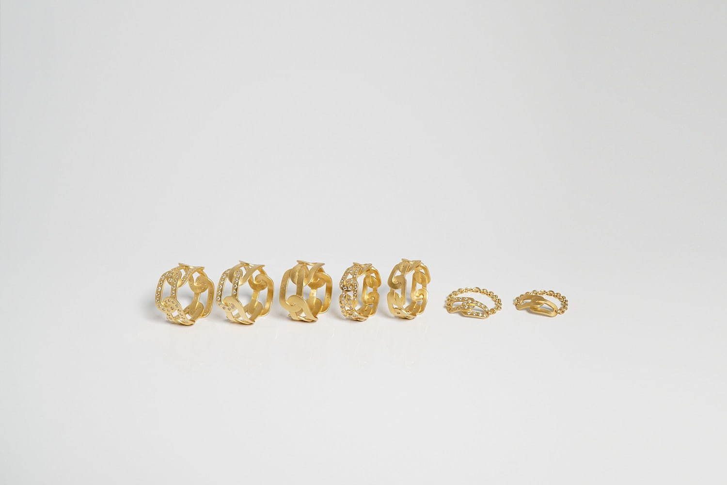 トーカティブ「ジョイント」新作リング、チェーンを編み込んだようなゴールド×ダイヤのモチーフ | 写真