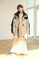 フレイ アイディー"ベージュ＆ブラック"マウンテンジャケットなど、アウトドアのジェリーとコラボ｜写真1