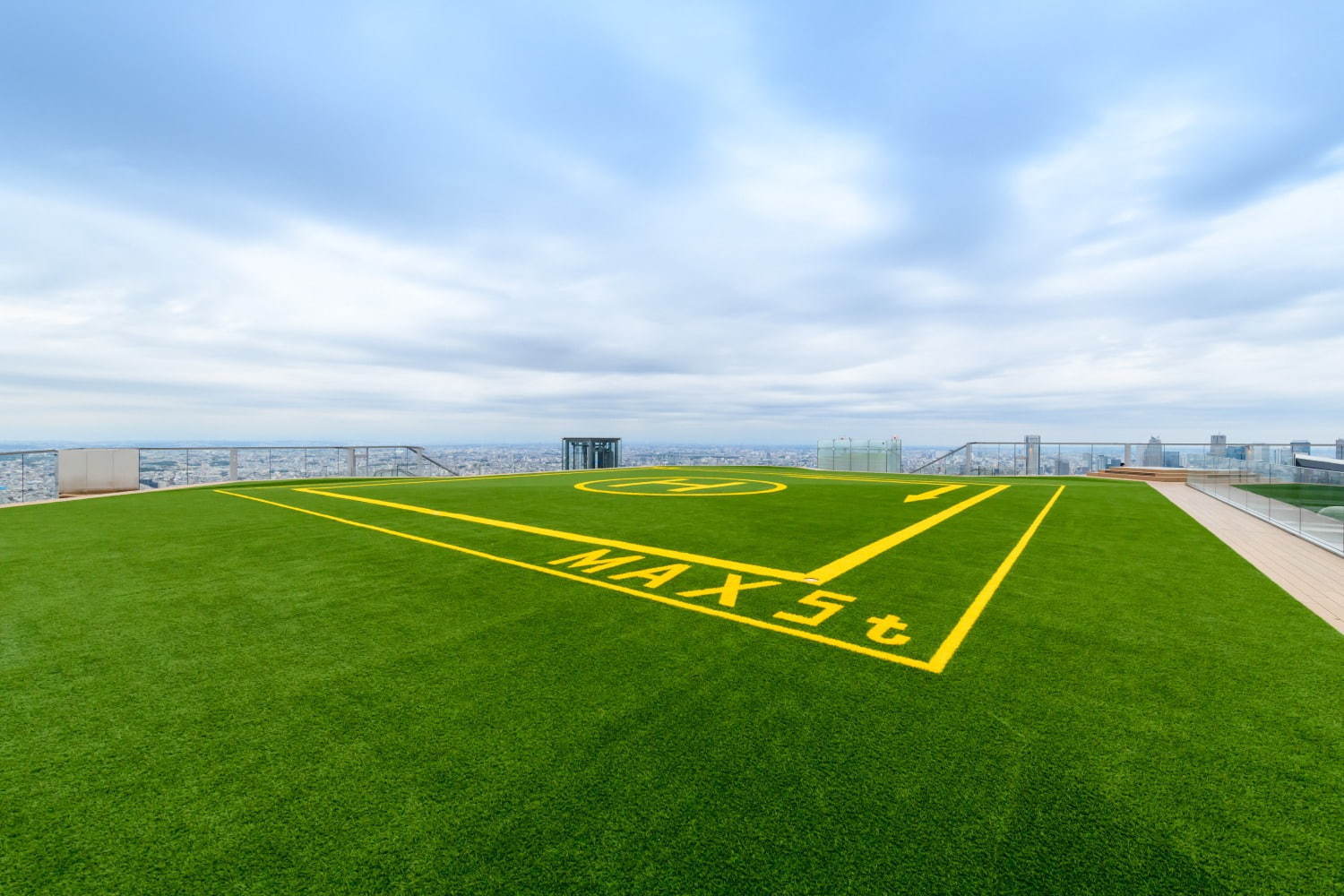 渋谷スクランブルスクエアの展望台「渋谷スカイ」地上約230m日本最大級の屋上天望空間、音楽バーも｜写真39