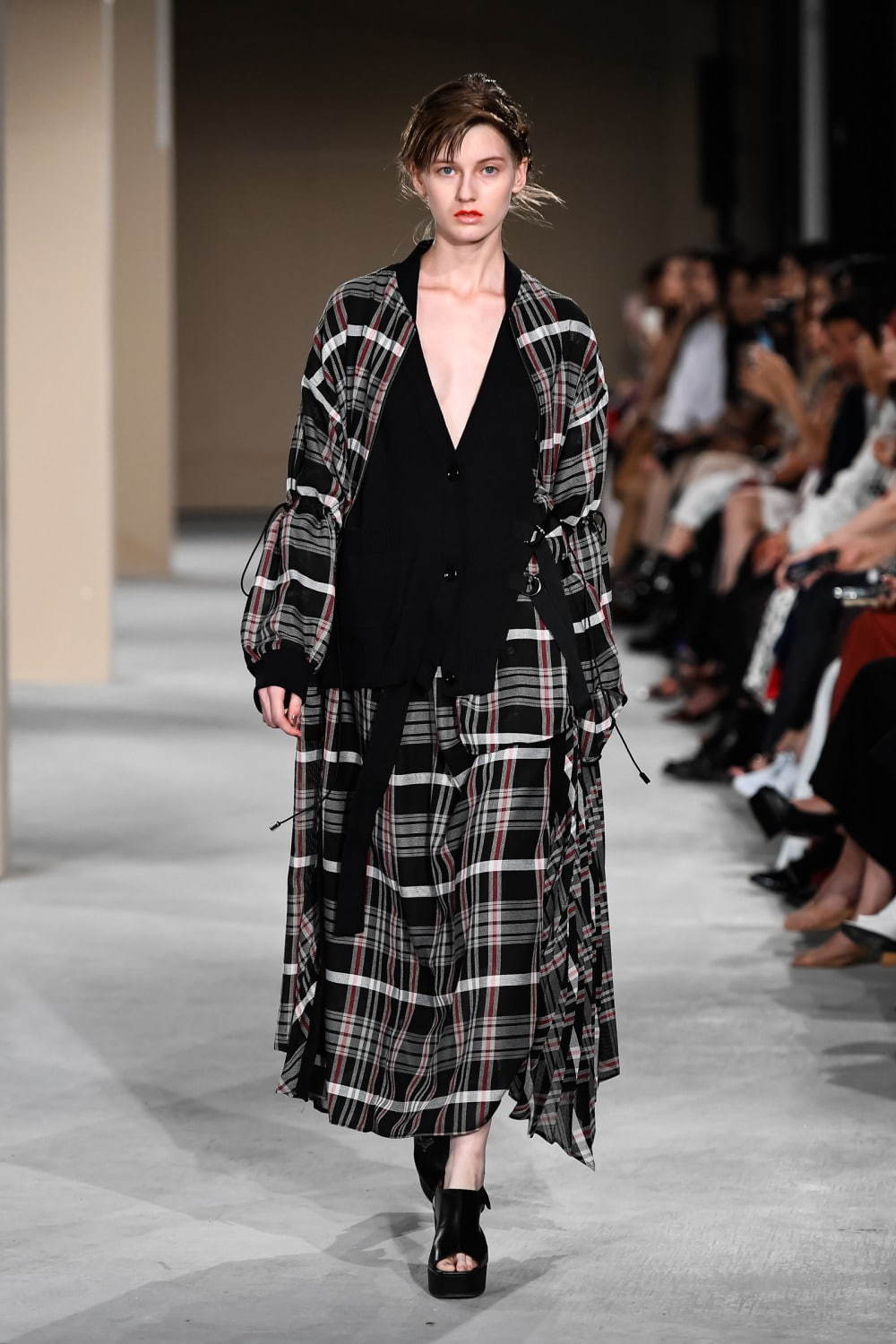 エズミ 2020年春夏<span>コレクション</span> - 写真15
