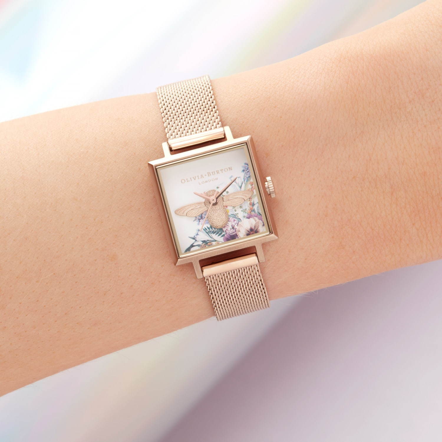 オリビア・バートンの新作腕時計 - 煌めくグリッターや“蜂”モチーフ、冬うさぎの文字盤｜写真36