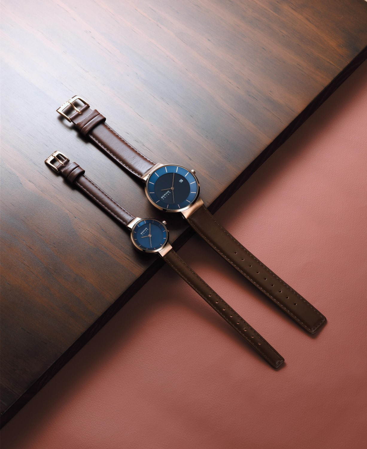 ベーリングの19秋冬新作メンズ＆ウィメンズ腕時計、グリーンやブルーの文字盤×ゴールドのケース｜写真4