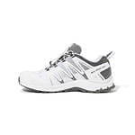 サロモンのビームス別注スニーカー、アシンメトリー配色のアウトドアシューズ｜写真1