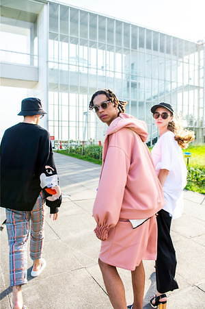 リヒト・ベシュトレーベン(Licht Bestreben) 2020年春夏ウィメンズ&メンズコレクション ディテール - 写真17