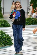 トリー バーチ 2020年春夏コレクション - ダイアナ妃にオマージュを捧げて｜写真30