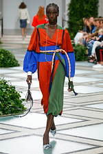 トリー バーチ 2020年春夏コレクション - ダイアナ妃にオマージュを捧げて｜写真38