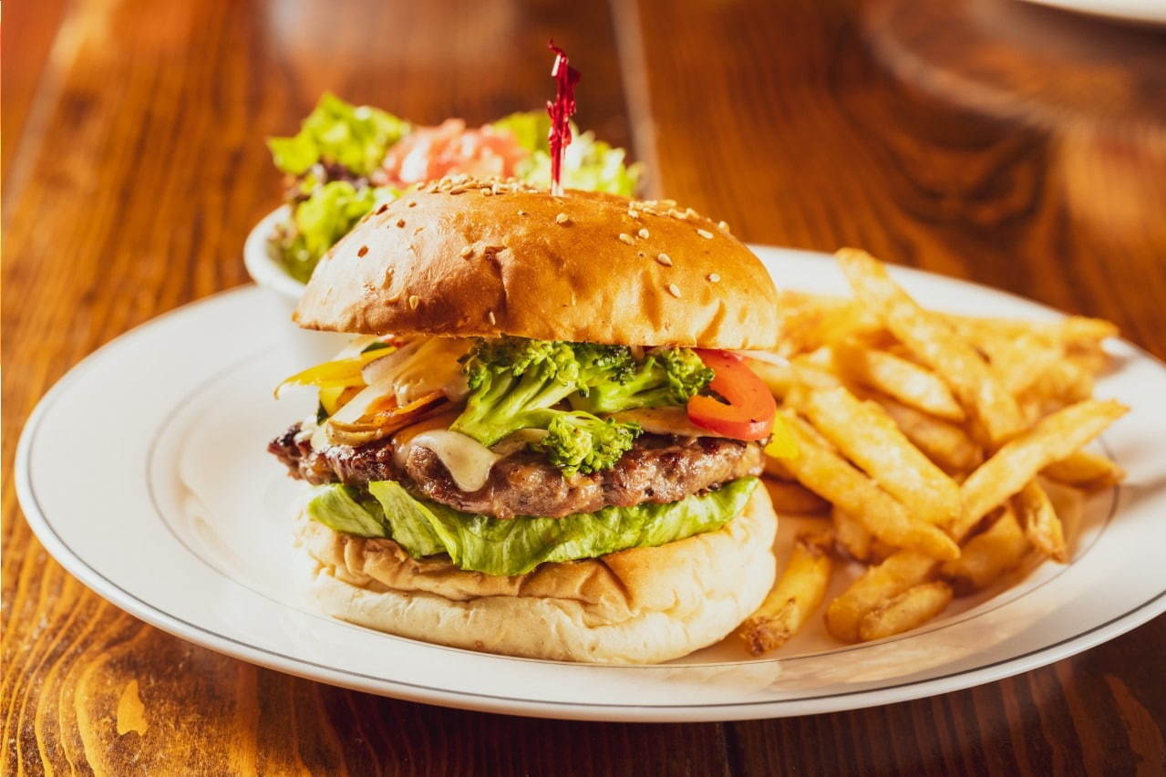 ハンバーガーレストラン ローラーコースト 横浜 マリン アンド ウォーク ヨコハマに2号店 ファッションプレス ハンバーガーレストラン ローラーコースト 横浜 マリン アンド ウォーク ヨコハマに2号店 ファッションプレス