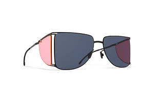 ヘルムート ラング×マイキータのコラボサングラス、4枚レンズのティアドロップ型