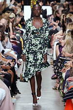 マイケル・コース コレクション 2020年春コレクション、パワフル＆エレガントなシティスタイル｜写真59