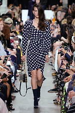 マイケル・コース コレクション 2020年春コレクション、パワフル＆エレガントなシティスタイル｜写真8