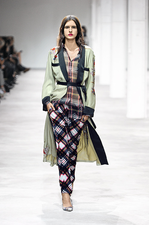 Dries Van Noten Spring 2013 Ready-to-Wear Collection | Vogue