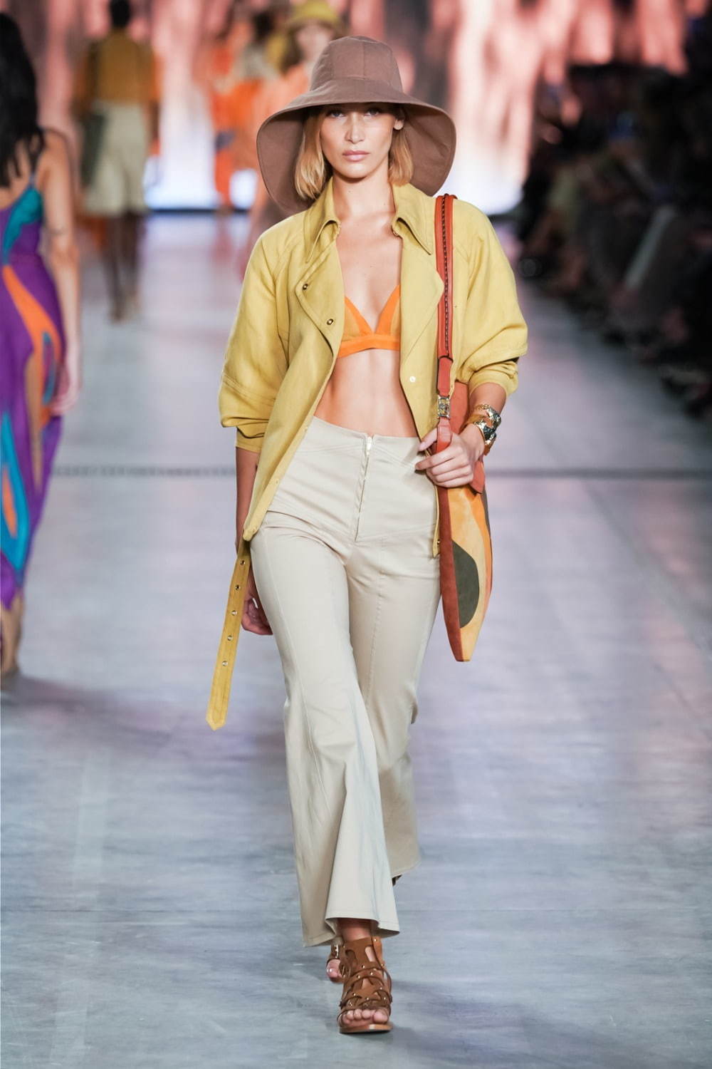 アルベルタ フェレッティ(ALBERTA FERRETTI) 2020年春夏ウィメンズコレクション シルエット - 写真11