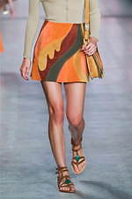 アルベルタ フェレッティ 2020年春夏コレクション - “エレガンス”を身に纏う女性の日常｜写真4