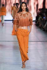 アルベルタ フェレッティ 2020年春夏コレクション - “エレガンス”を身に纏う女性の日常｜写真12