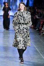 アルベルタ フェレッティ 2020年春夏コレクション - “エレガンス”を身に纏う女性の日常｜写真68