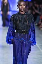 アルベルタ フェレッティ 2020年春夏コレクション - “エレガンス”を身に纏う女性の日常｜写真90