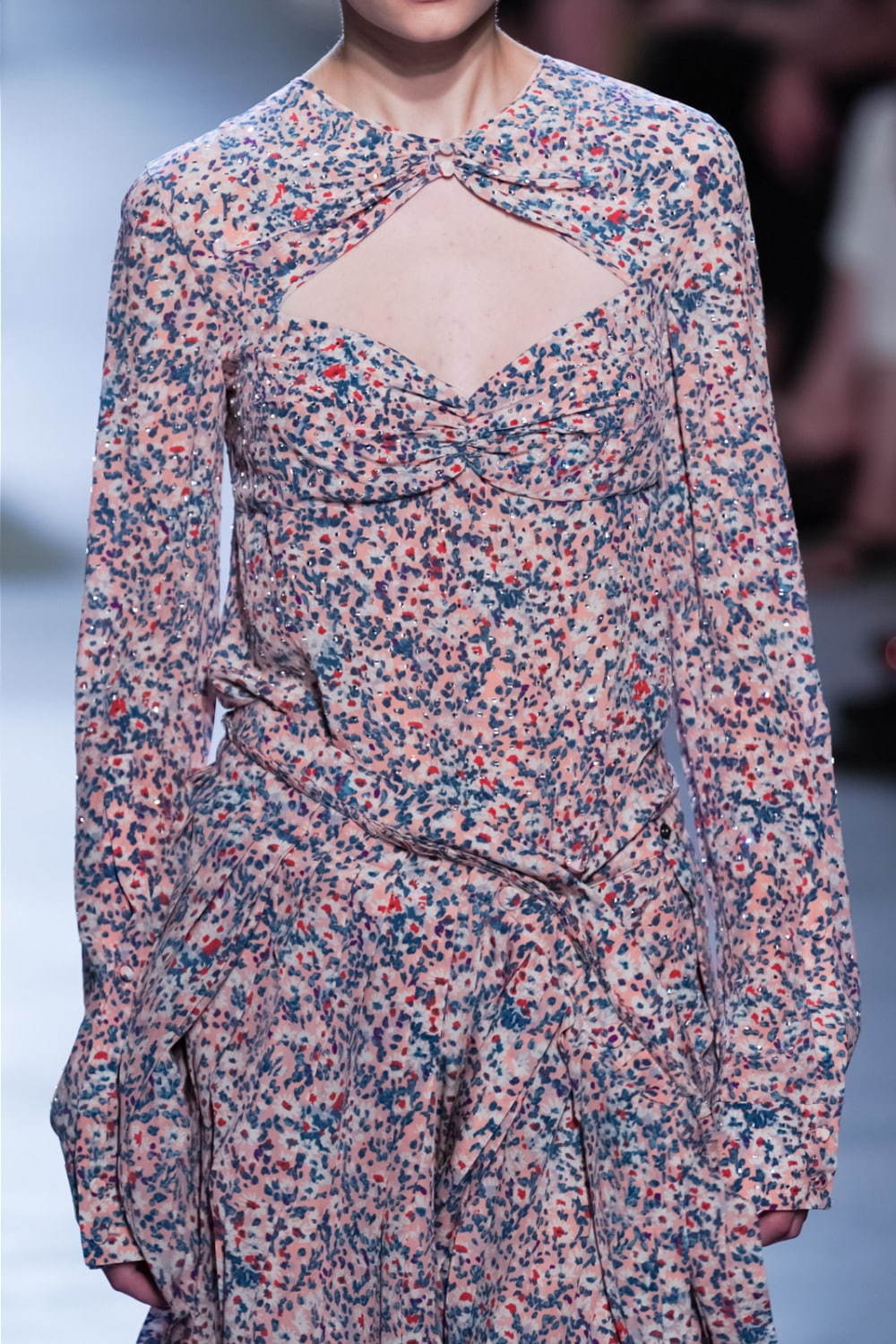 ヌメロ ヴェントゥーノ 2020年春夏ウィメンズコレクション - 花が導いた軽快なリズム|写真9