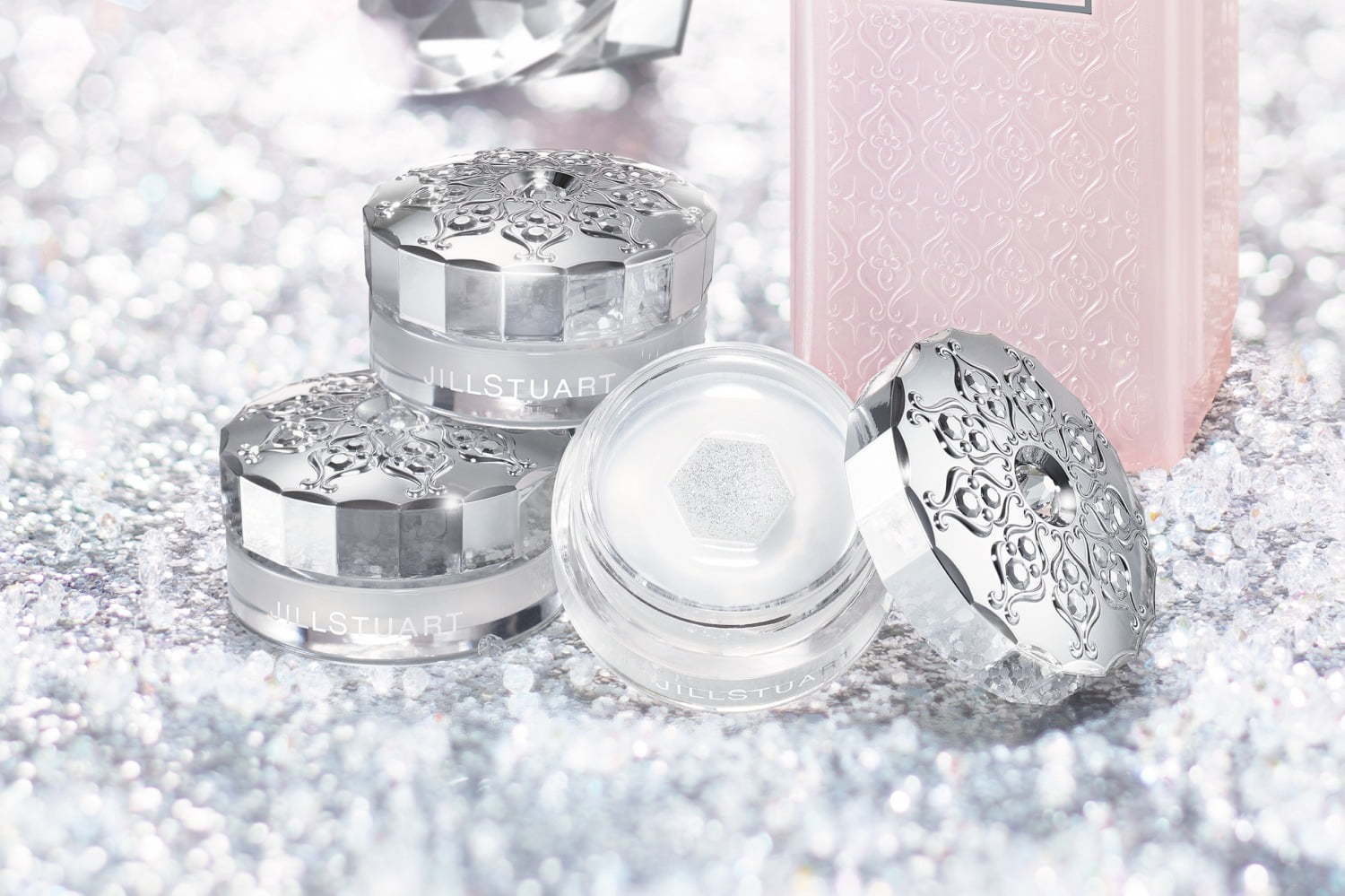 ジルスチュアート、ダイヤの輝きを放つリップバーム＆オーロラのようなオイル入りローション新発売