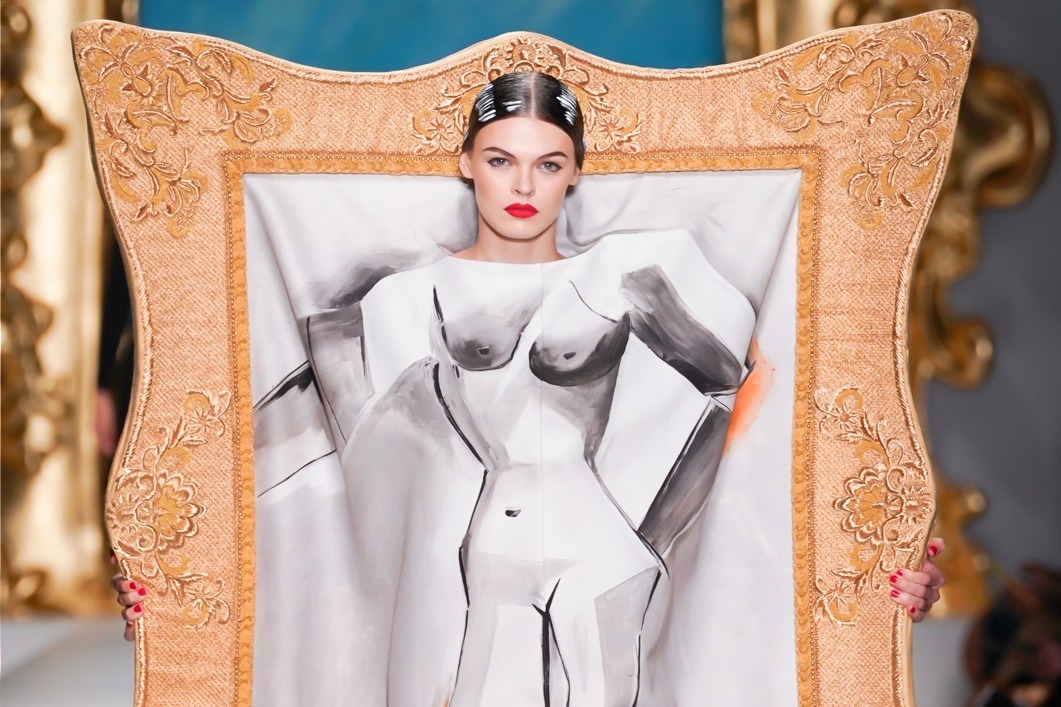 モスキーノ 2020年春夏コレクション - 額縁から飛び出す！？アートの主役たち