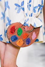 モスキーノ 2020年春夏コレクション - 額縁から飛び出す！？アートの主役たち｜写真76