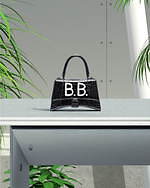 バレンシアガ、バッグのスペシャルイベントが東京＆大阪で - 名前やイニシャルなどをペイント｜写真3