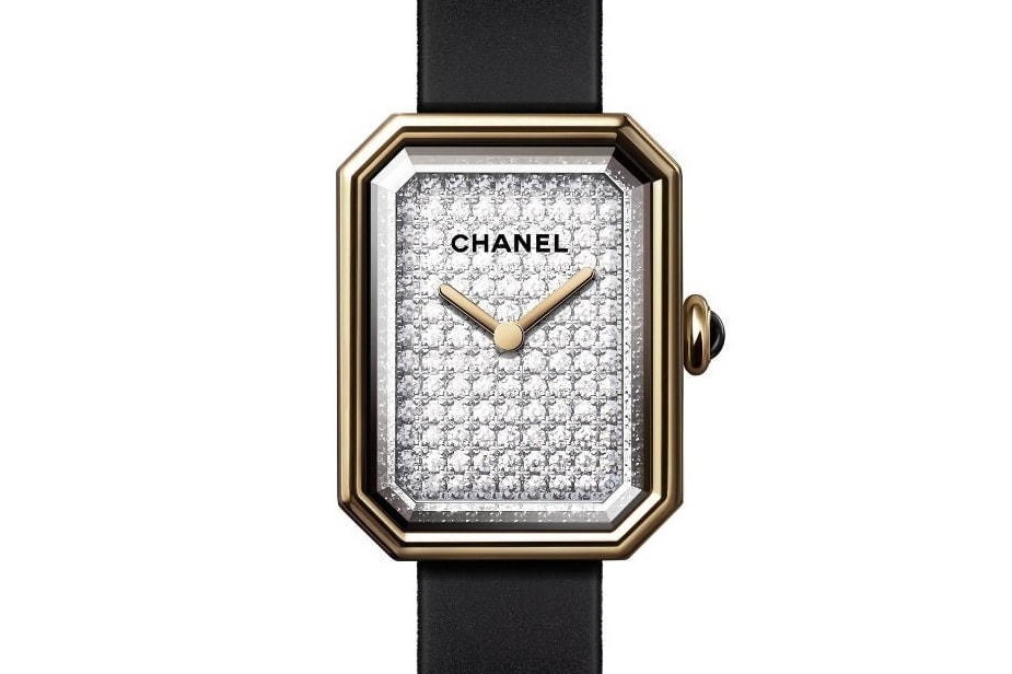 シャネルのウィメンズ腕時計「プルミエール」新作、ミニサイズのウォッチ×漆黒の細身ストラップ